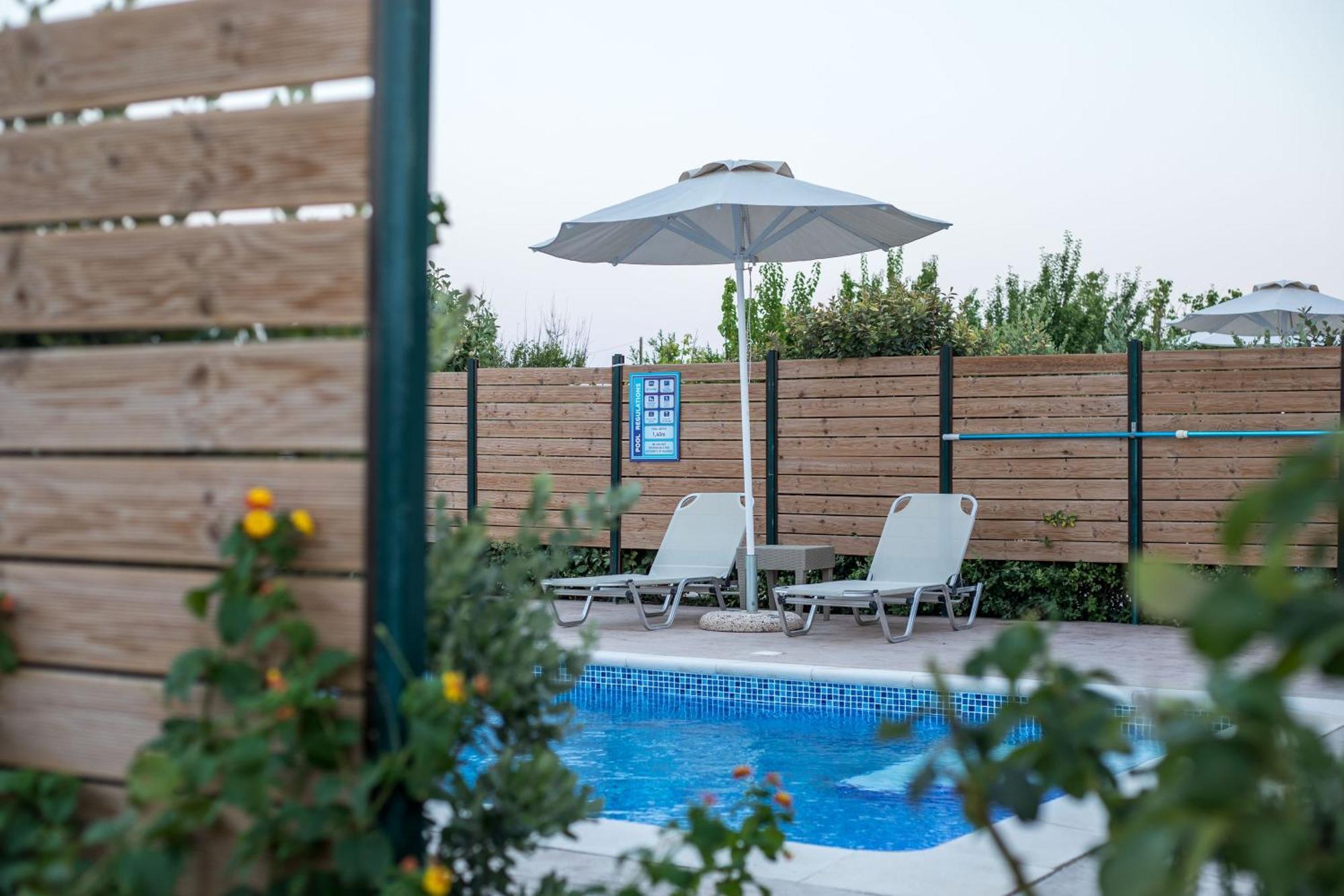 Rita Mare Seafront Villas Heated Pools Gennadi Esterno foto