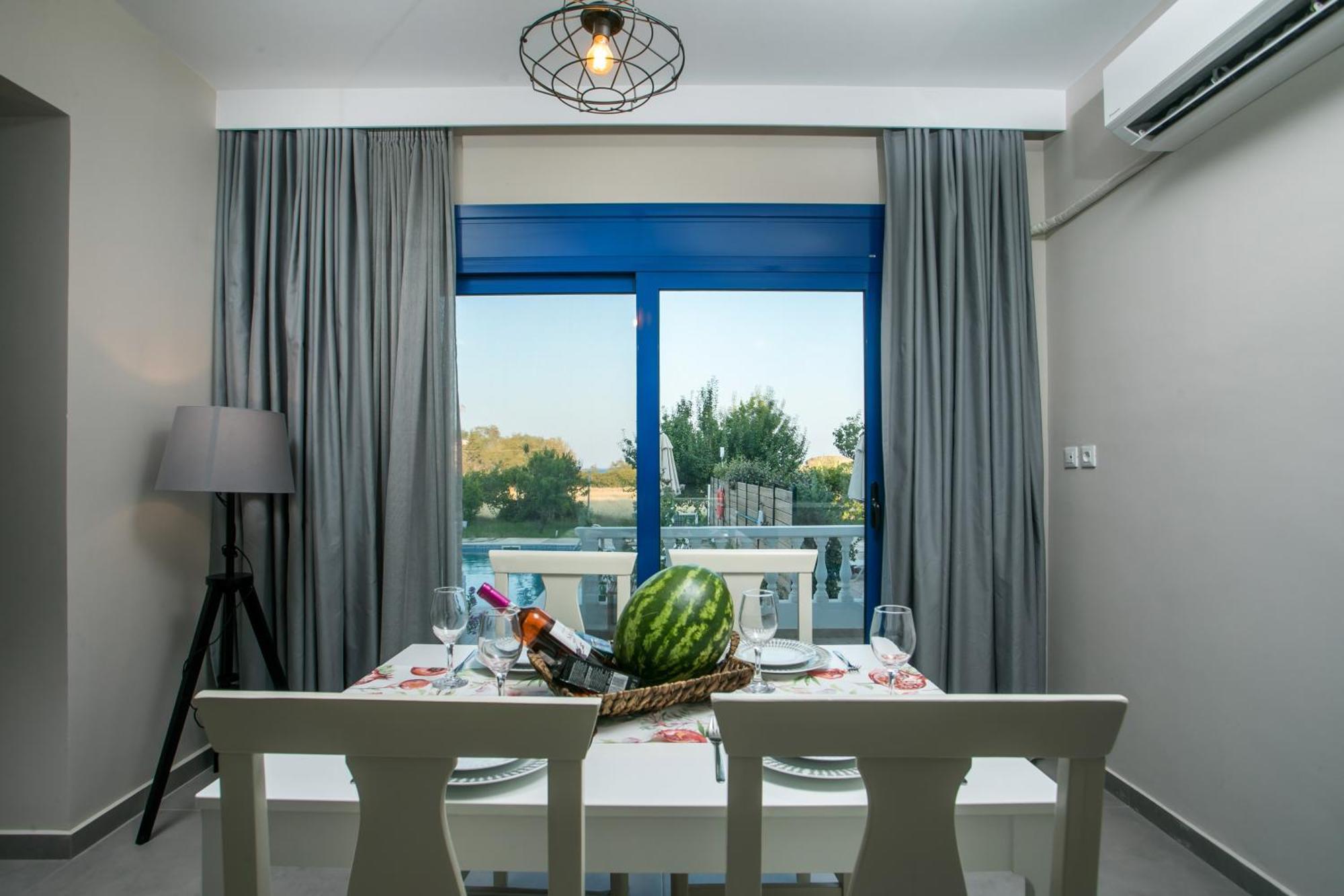 Rita Mare Seafront Villas Heated Pools Gennadi Esterno foto