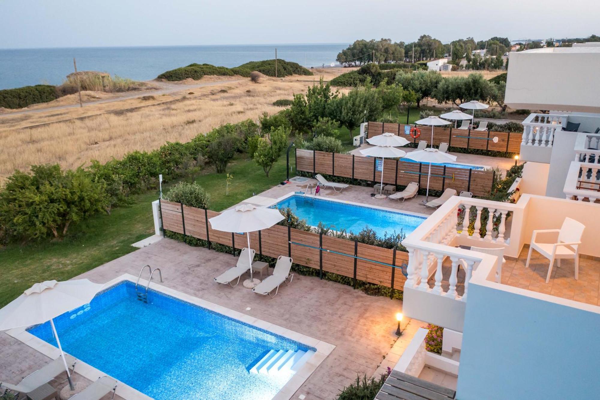 Rita Mare Seafront Villas Heated Pools Gennadi Esterno foto