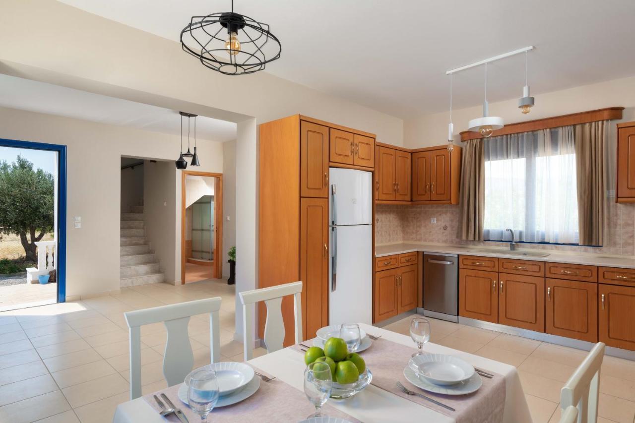 Rita Mare Seafront Villas Heated Pools Gennadi Esterno foto