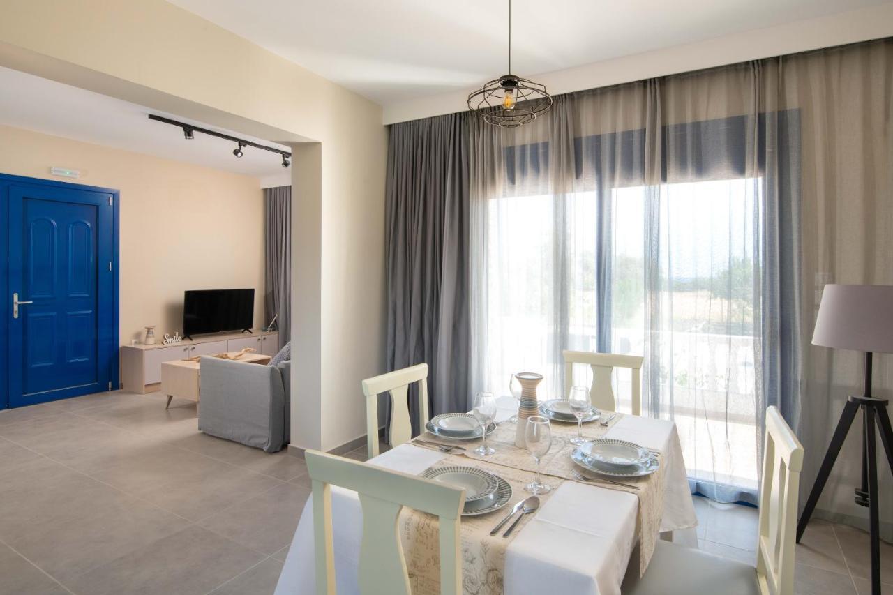 Rita Mare Seafront Villas Heated Pools Gennadi Esterno foto